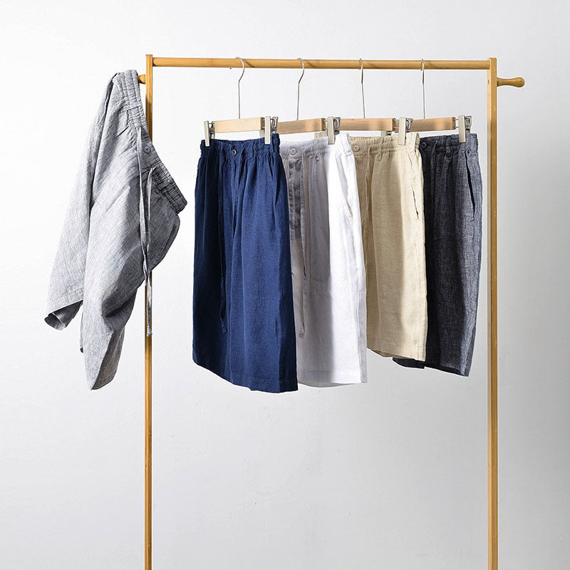 Lösa och lediga herrshorts med elastisk midja, sommarshorts som ger maximal komfort.