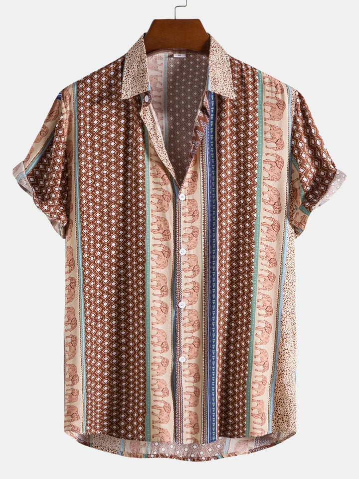 Herrskjorta i bomullsblandning, mönstrad, avslappnad passform, perfekt för sommaren och vintagestil.