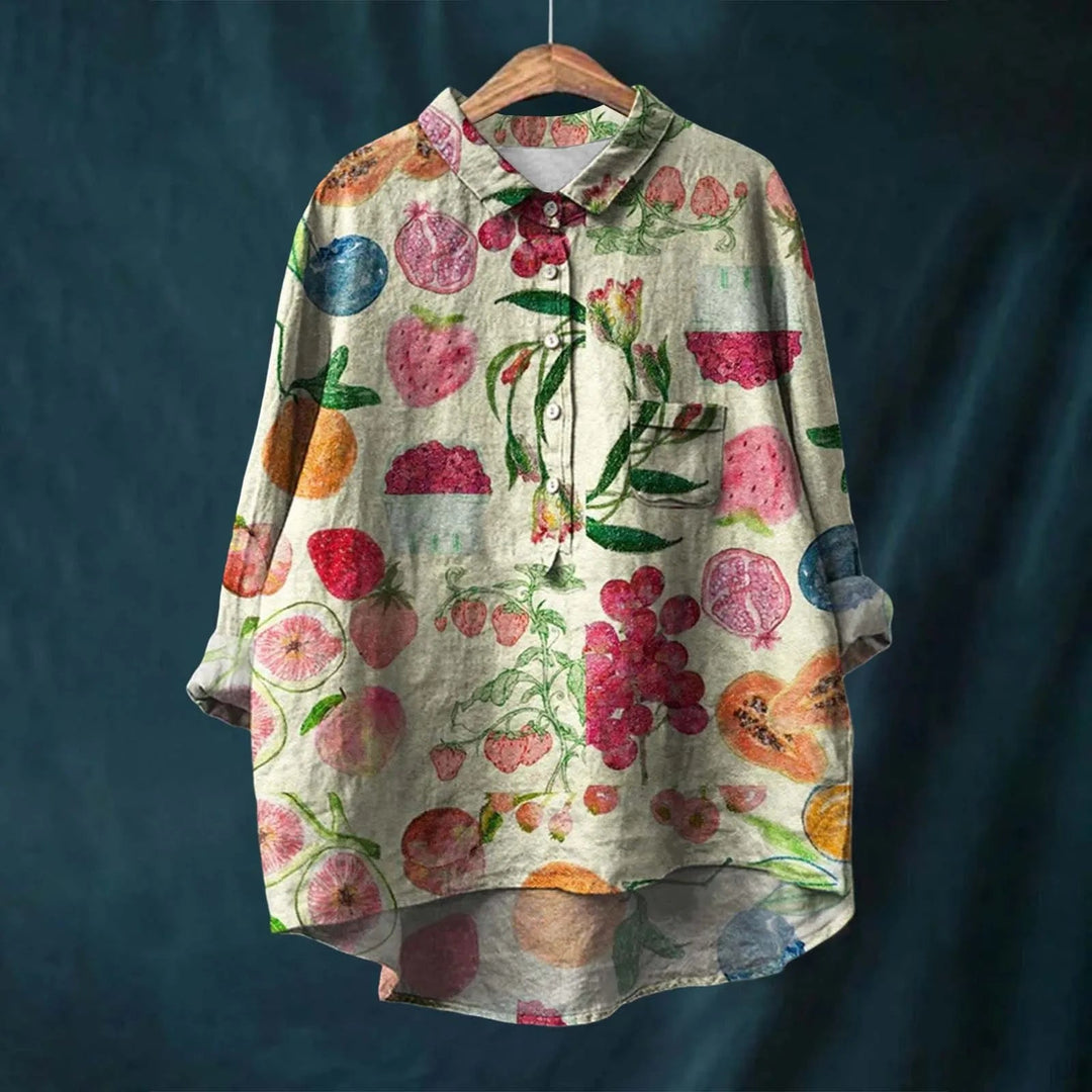Herrskjorta med unikt blommönster, knappfront, skön att bära, vårdress-inspirerad.