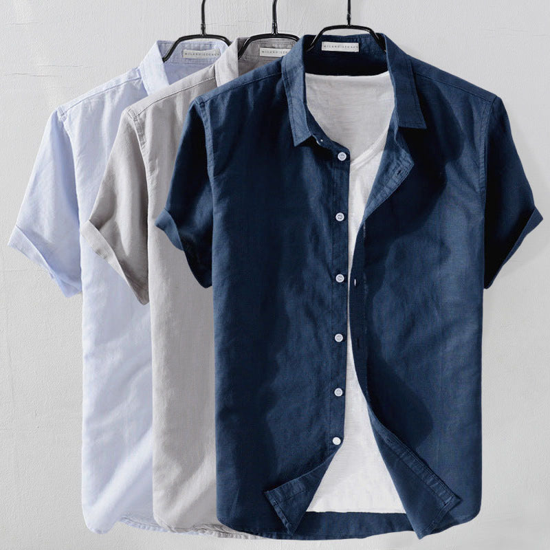 Herrskjorta med korta ärmar för sommarbruk, ger en bekväm och stilren vardagslook.