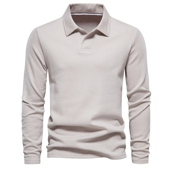 Stilren herrskjorta med lång ärm. Perfekt för kontoret eller en elegant casual look.
