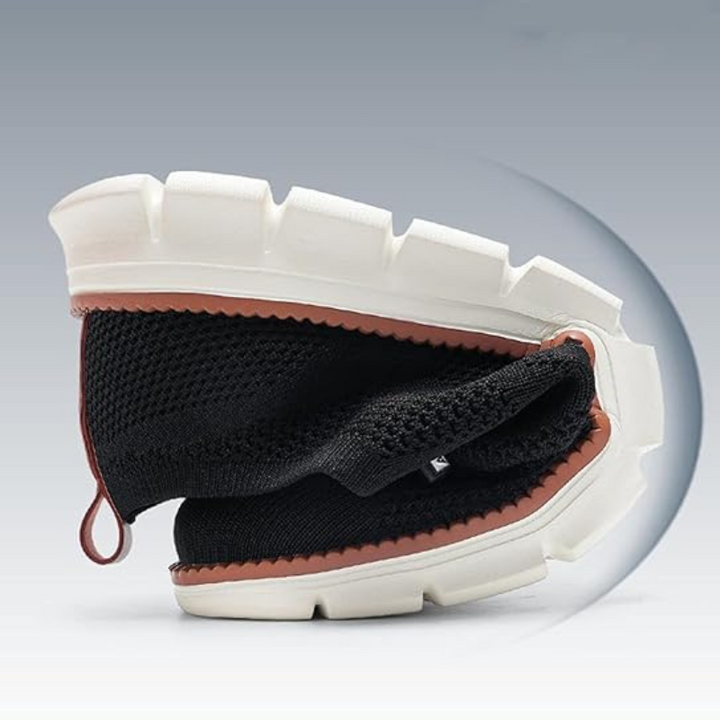 Detaljerad bild av EVA-sulan på en andningsbar casual herr sneaker, betonar dämpning och komfort.