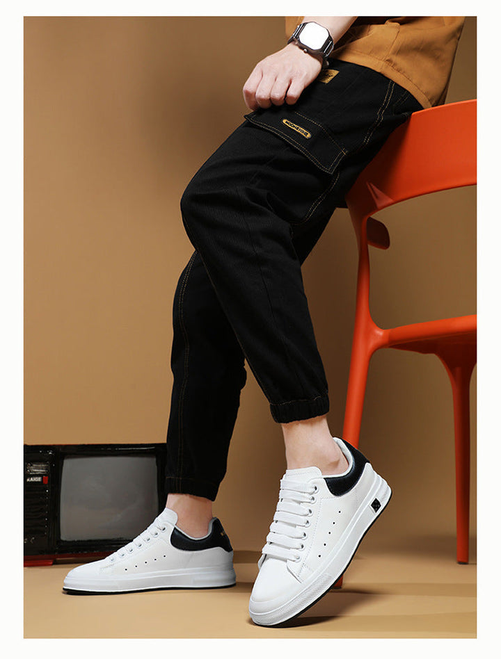 Mångsidiga herrsneakers i svart, lågtopp och minimalistisk. Bekväma vardagsskor som passar din stil.