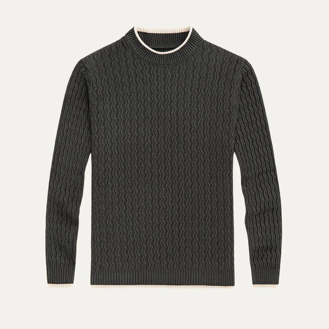 Höst- och vårmode: Tidlös herrtröja med rund hals, ett elegant basplagg som passar alla stilar.