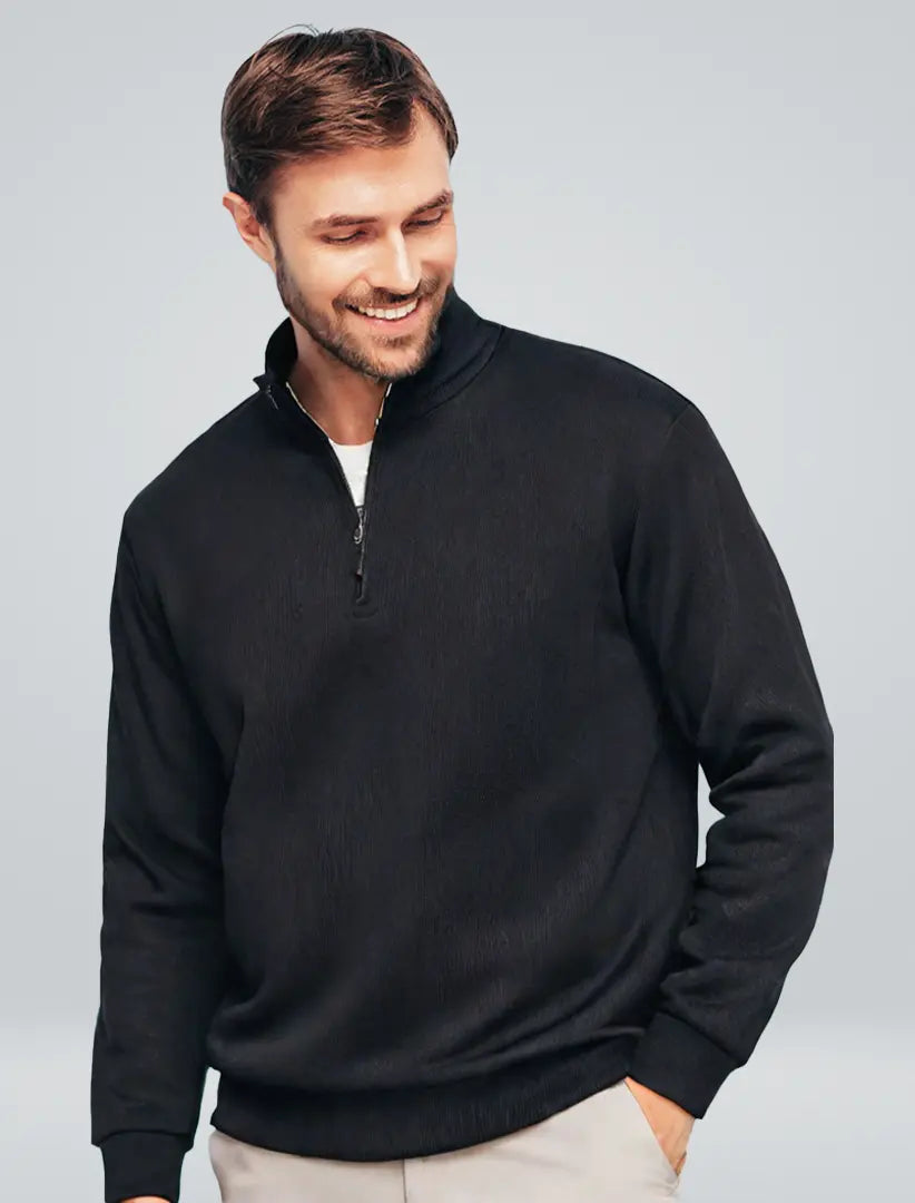 Elegant herrtröja med rundhals, modern stil. Komfortabel och affärsmässig för mannen.