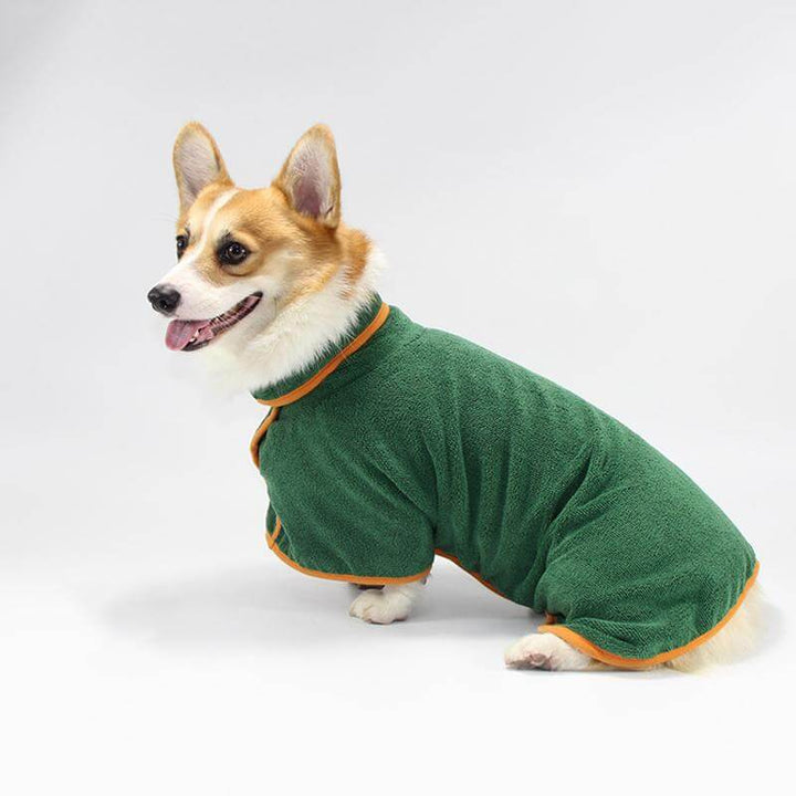 Varm hundbadrock som håller din hund torr och mysig efter simning eller promenad i regn.