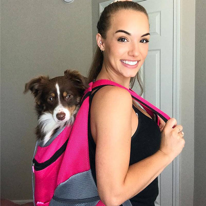 Unisex husdjursryggsäck för säker transport av hund eller katt utomhus.