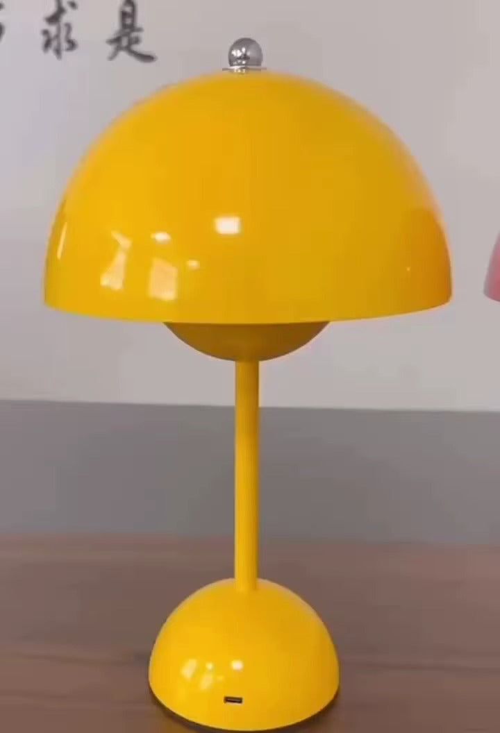 Bordslampa | Svamplampa Flowerbud | Batteridriven LED Sken