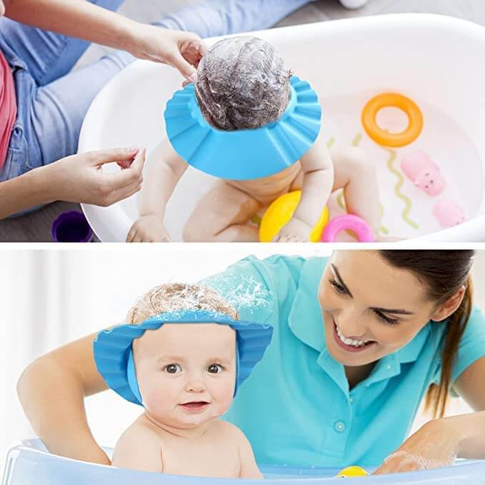 En vit justerbar babyduschmössa med öronskydd, visad från sidan för att belysa designen.