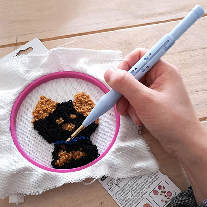 Detaljbild av justerbar punch nål för punchbroderi. Visar olika längdinställningar för 3D-effekter.