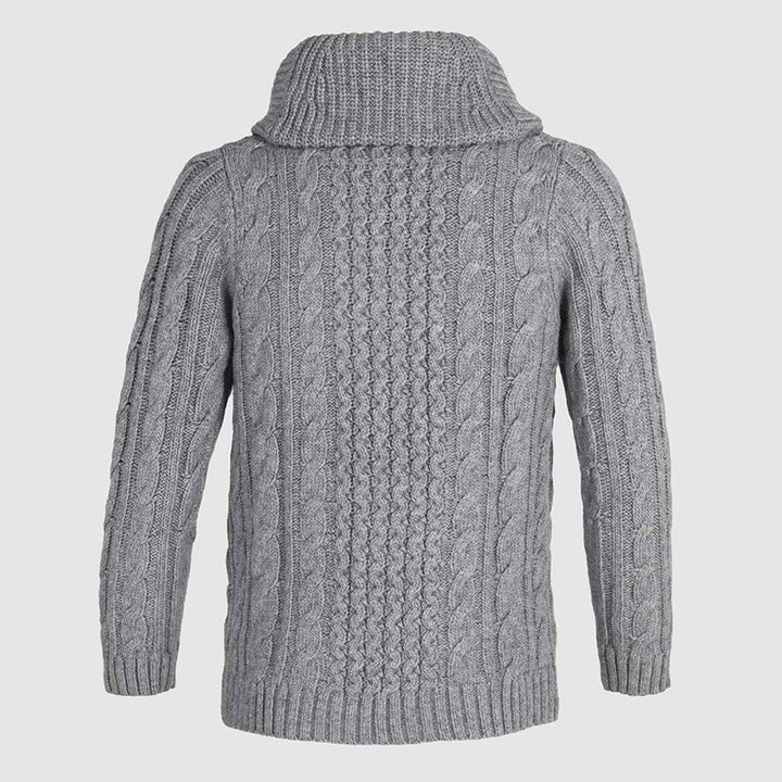 Stilren herrcardigan i kabelstickat med sjalkrage. Idealiskt för höstens kyla och vintermode.