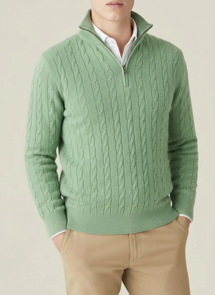 Casual herrtröja med halv dragkedja, kabelstickad för en bekväm och stilren look under vår och höst.