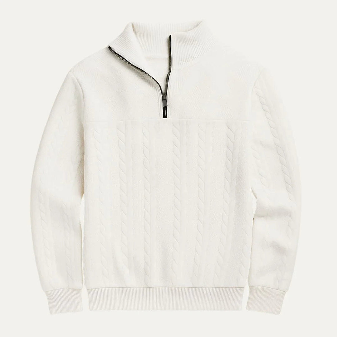 Höst/vintermode: Kabelstickad herrtröja med halv dragkedja. Elegant och bekväm stickad design.