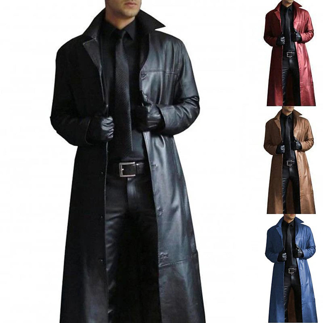 Mörkröd herrskinnjacka med tidlös passform. Mångsidig jacka för en stilren och klassisk herrmode-look.