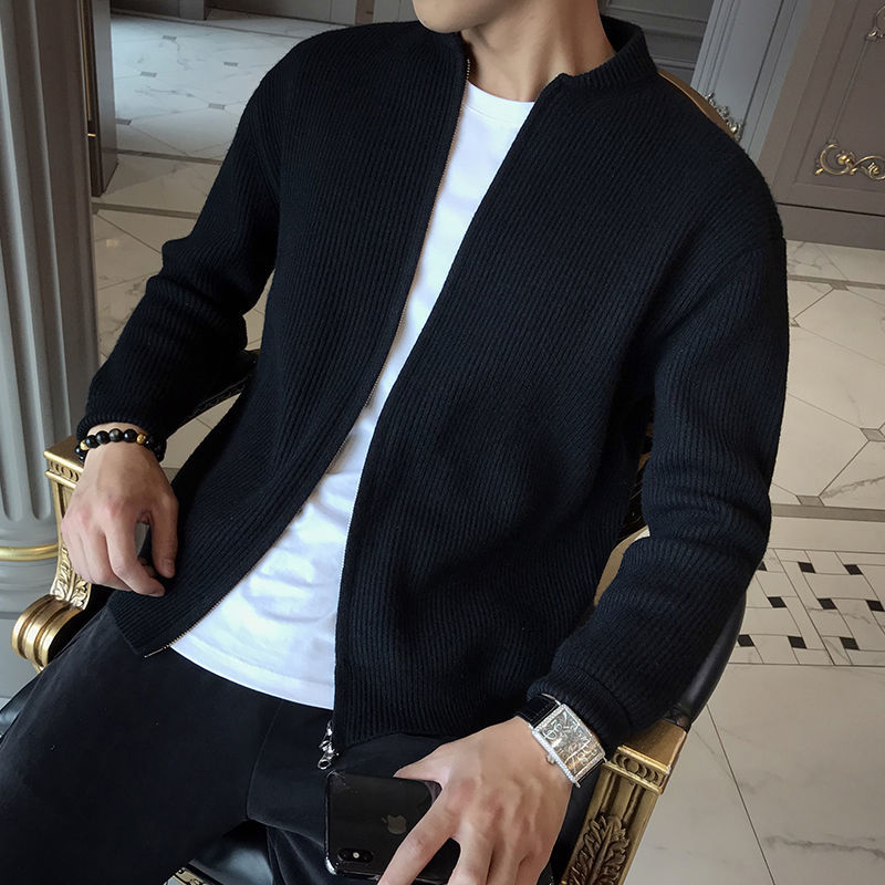Modern herrcardigan med dragkedja för män. Stilren design för bekväma och eleganta herrkläder.