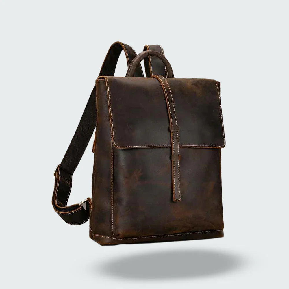 Stilfull herrryggsäck som accessoar för herrmode. Klassisk look för jobb, skola & pendling. Vintage-inspirerad.