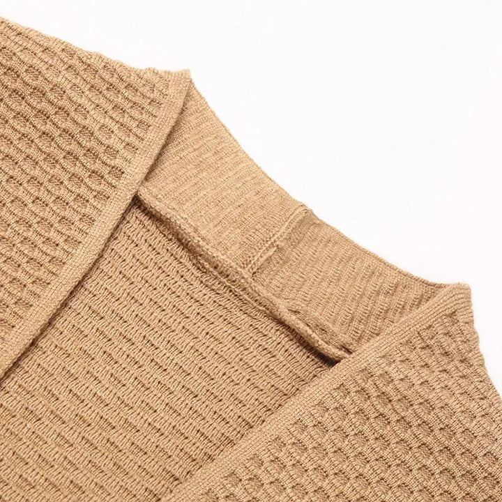 Elegant herrblazer med diskret jacquardmönster, perfekt för höstens formella och avslappnade evenemang.