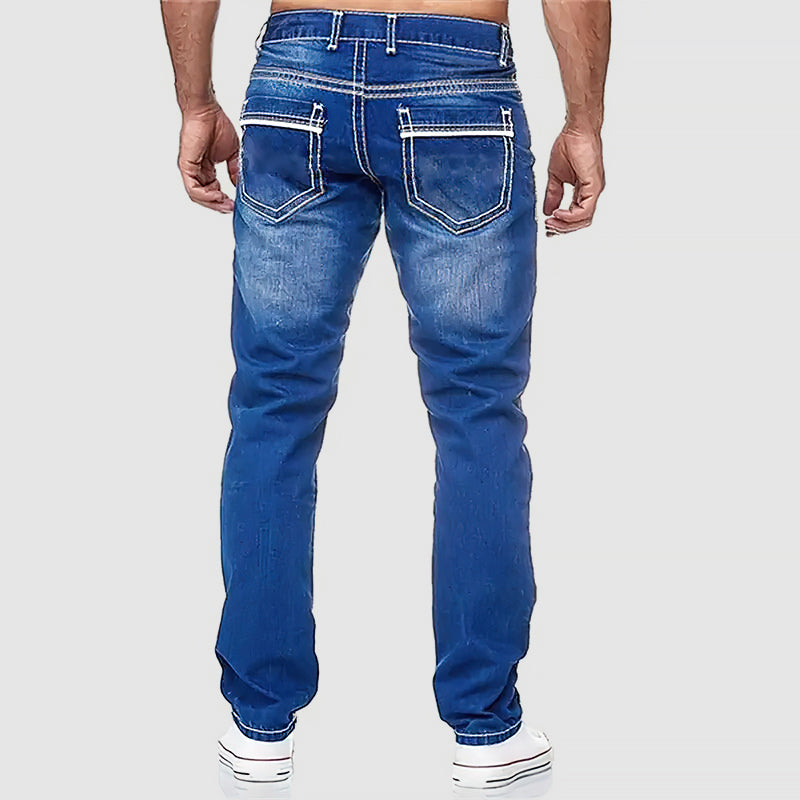 Mångsidiga herrjeans som kombinerar tidlös stil med optimal komfort. Finns i olika färger för alla smaker.