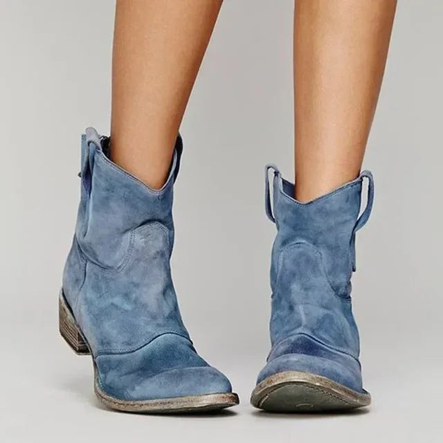 Kvinnors klassiska cowboystövlar med broderade detaljer, perfekt för västerländsk stil & fest.