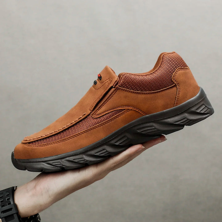 Herrloafers designade för optimal komfort. Stilrena och klassiska herrskor, perfekta för långa dagar och elegant herrmode.