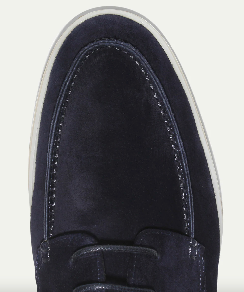 Eleganta herr loafers för män. Bekväma klassiska skor perfekta för formella tillfällen.