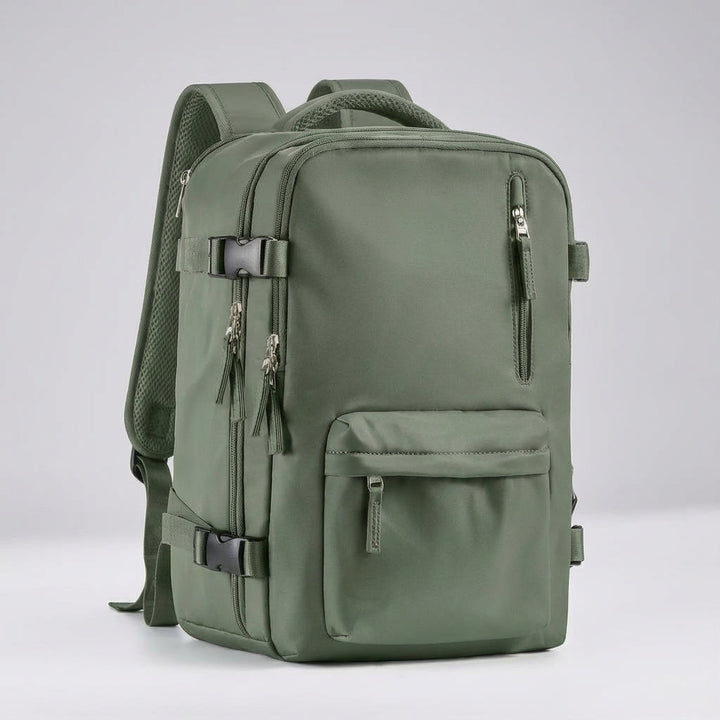 Vattentålig FlightTrek kabinryggsäck, kompakt handbagage med smarta fack, passar som reseaccessoar.