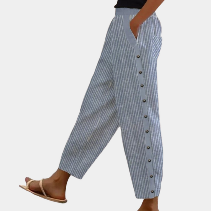 Trendiga randiga damhöstbyxor i blått/vitt med elegant modern passform, perfekta vardagsbyxor.