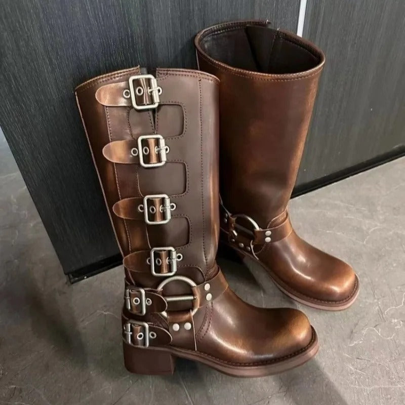 Svarta cowboyboots för dam, eleganta västerntema stövlar med tidlös design och skön passform.