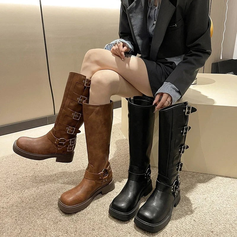 Trendiga västerntema stövlar för kvinnor, bruna cowboyboots med robust design och utmärkt komfort.