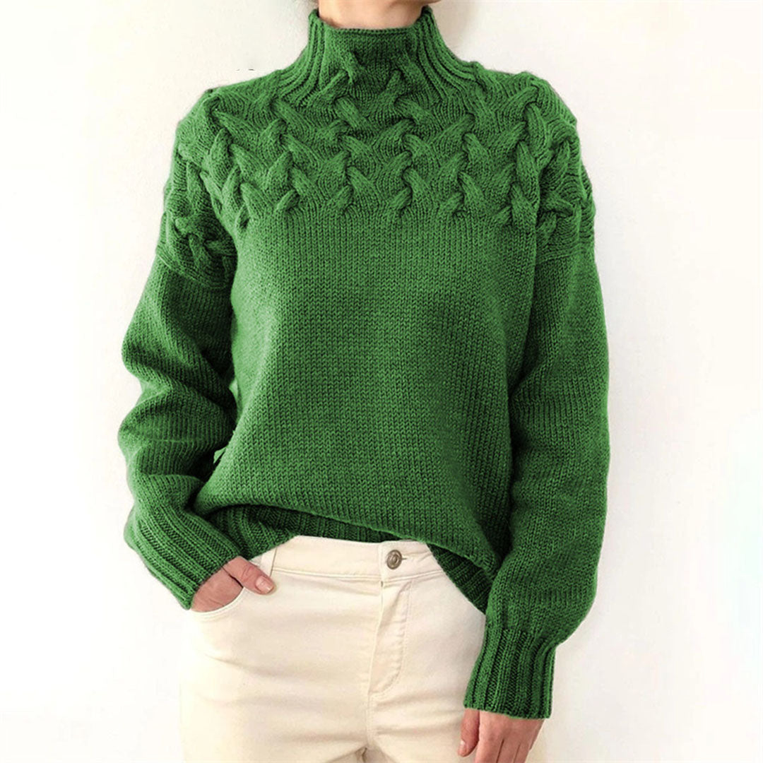 Bekväm polotröja dam i neutral färg, perfekt för en chic vardagsstil eller som kontorskläder under hösten.