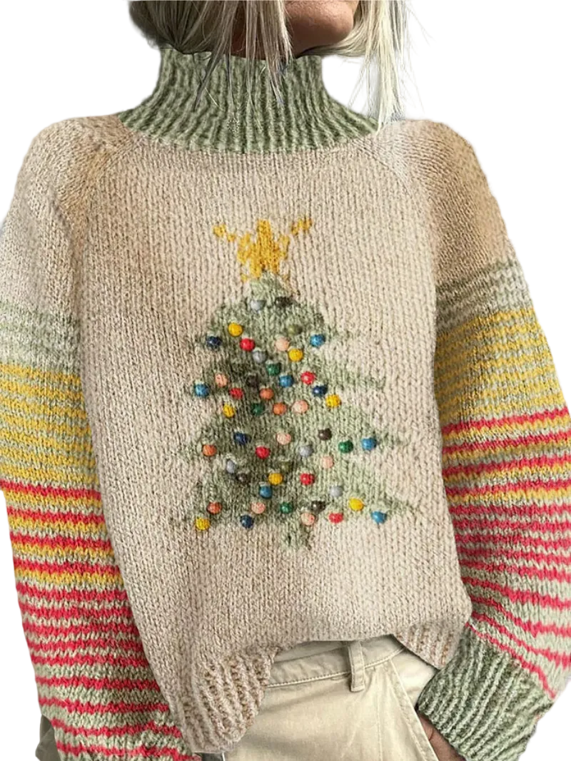 Kvinnors festliga jultröja med hög krage, randigt mönster och lekfulla julgranar. Mysigt vintermode för dam.