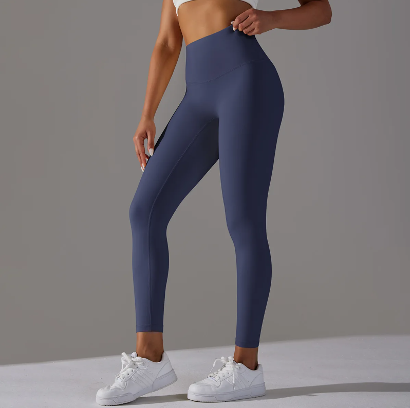 Träningsleggings med hög midja för dam, optimerade för yoga och intensiva pass.