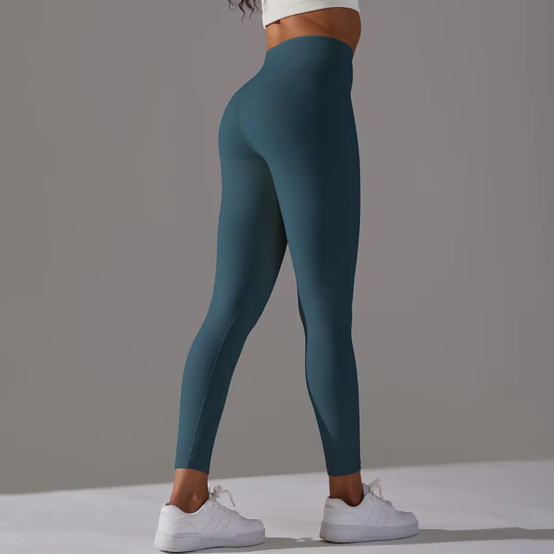 Löparleggings för kvinnor med hög midja, slitstarka och flexibla för utomhusaktiviteter.