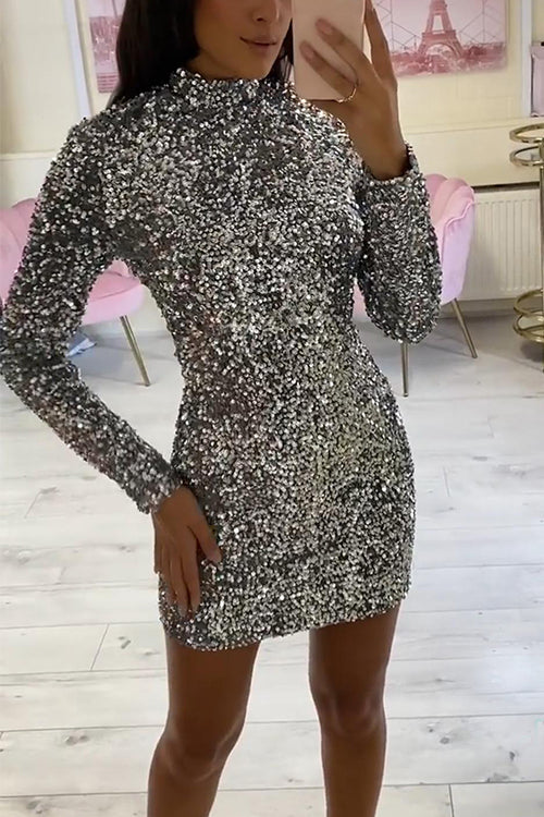 Glittrig festklänning för kvinnor, paljett miniklänning i bodycon-modell med mockneck, perfekt för festkvällar.
