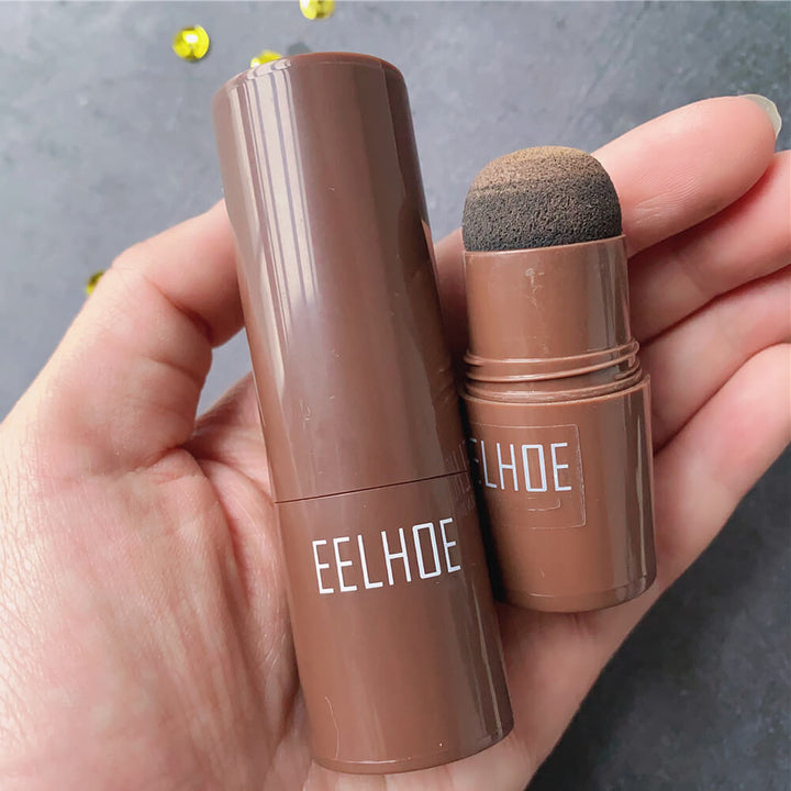 Urval av ögonbrynstenciler från kitet. Välj bland olika brynformer för perfekt makeup.