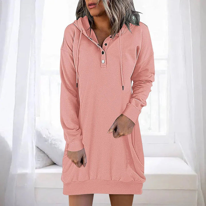 Mångsidig damklänning med huva, perfekt för höstens streetwear-look och enkel komfort.