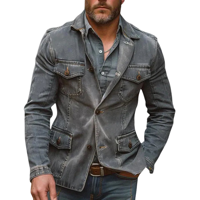 Kvinnors klassiska jeansjacka i vintagetvättad denim. Tidlös stil, perfekt vår- och höstjacka.