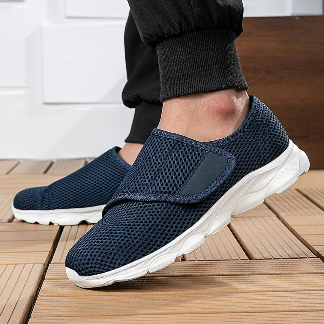Stilrena och bekväma damskor för breda fötter, textilsneakers för vardagen.