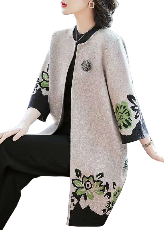 Kvinnors mångsidiga patchwork cardigan för höst & vinter. Stickad, bekväm höstmode.