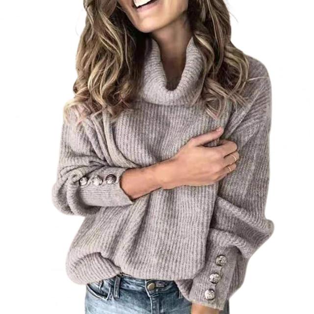 Chic oversized polotröja för kvinnor med lös passform och polokrage. Perfekt för lager på lager.