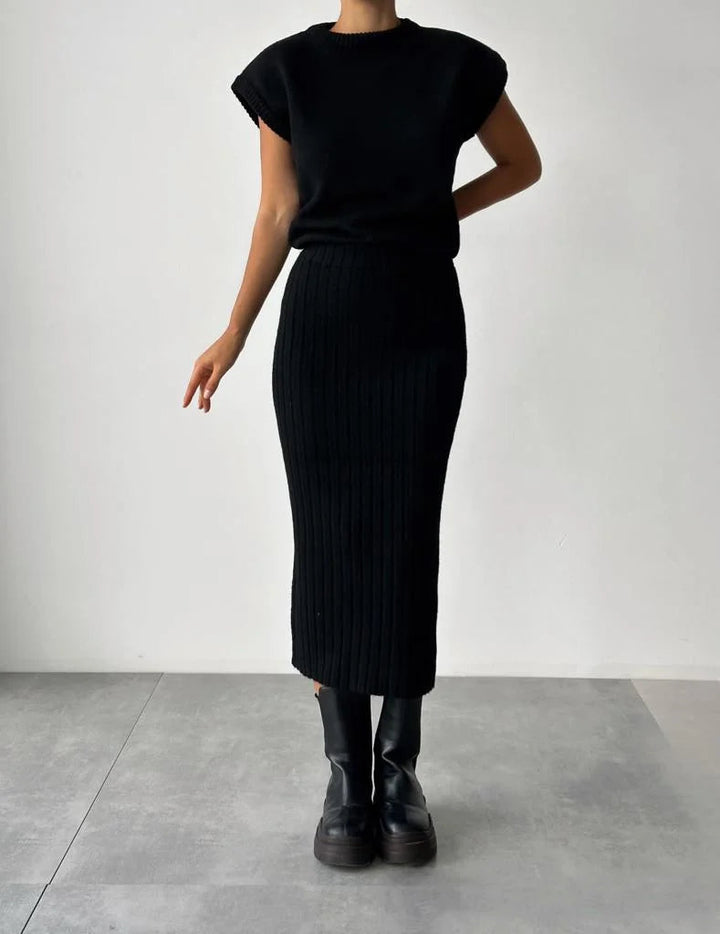 Kjol från kvinnors ärmlösa set, elegant och bekväm för vardagslook eller festkläder.