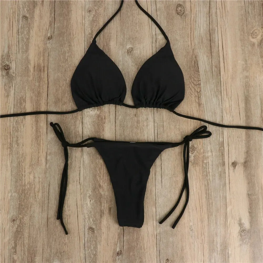 Elegant push-up bikiniöverdel för kvinnor, sexig design. Perfekt för stranddagar.