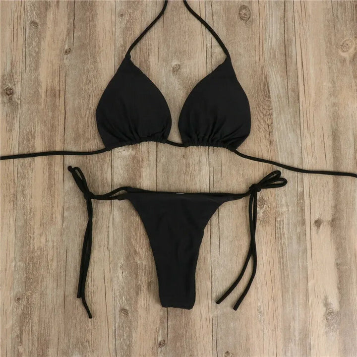 Elegant push-up bikiniöverdel för kvinnor, sexig design. Perfekt för stranddagar.