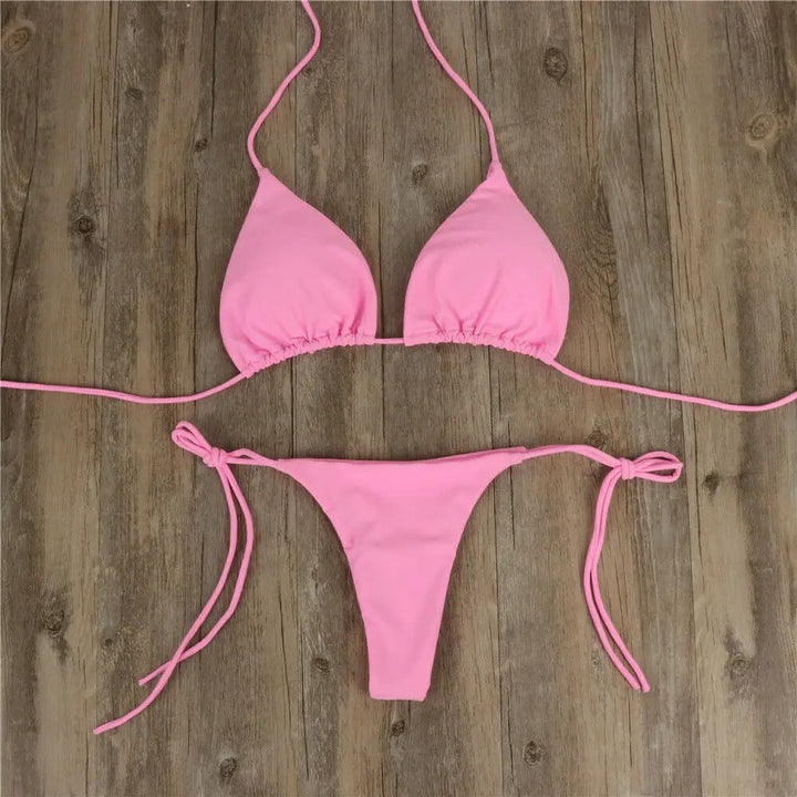 Modernt kvinnors bikini set med push-up & string, bekvämt och stilrent strandmode.
