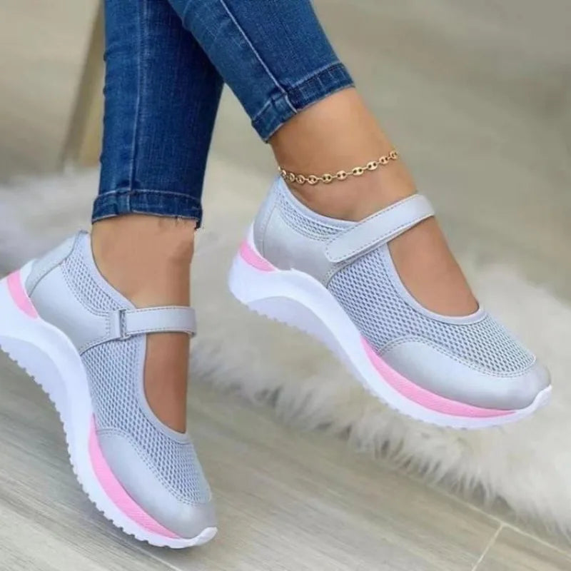 Elegant stickad kvinnors sneaker med rundad tå, tjock sula och superb dämpning för vardagen.