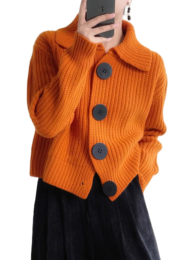 Kvinnors stickad cardigan med elegant Peter Pan-krage, perfekt för tidlös lager på lager stil. Bekväm dammode.
