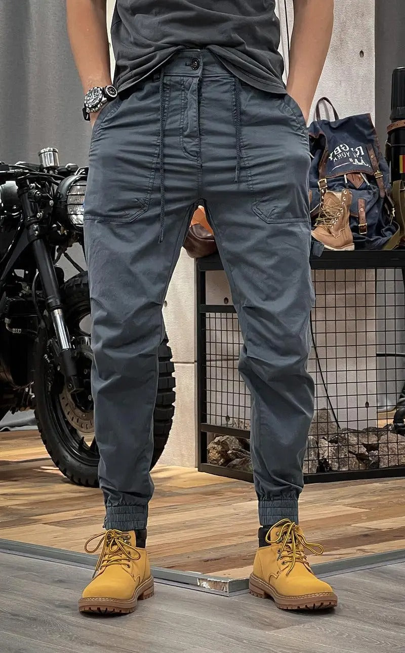 Eleganta men avslappnade dam cargobyxor, perfekt för en chic vardagslook med funktionella fickor.