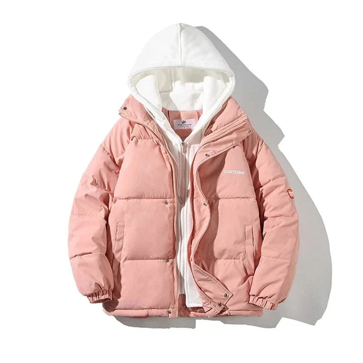 Beige trendig damjacka med huva, ett komfortabelt och elegant ytterplagg för alla dagar.