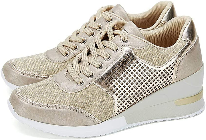 Kvinnors trendiga sneakers med kilklack, perfekta för en stilfull vardagslook.