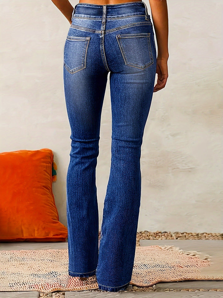 Kvinnors bekväma jeans: trendiga utsvängda jeans med hög midja, idealiska för daglig användning.